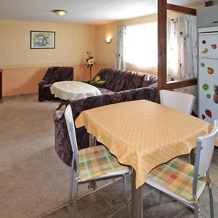 Ferienwohnung Neustrelitz * Furstensee